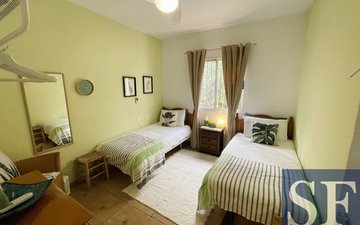 Property slide 9