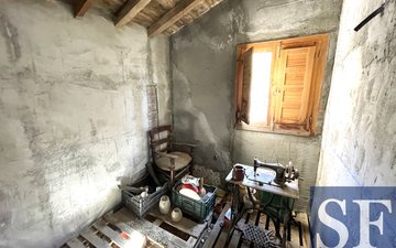 Property slide 10