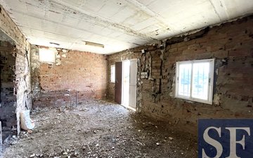 Property slide 12