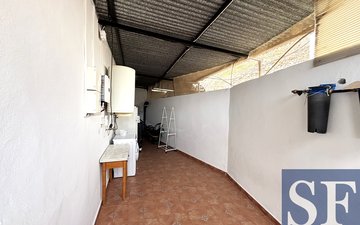 Property slide 16