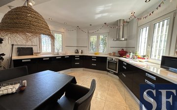 Property slide 6