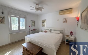Property slide 7