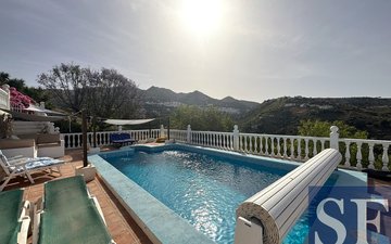 Property slide 16
