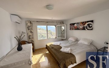 Property slide 15