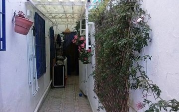 Property slide 14