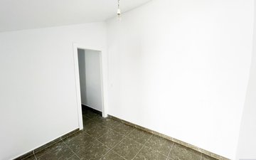 Property slide 6