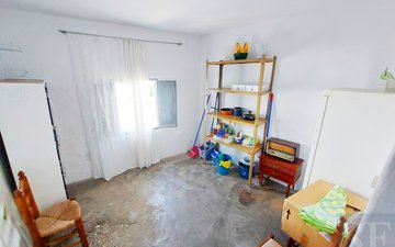 Property slide 6
