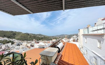 Property slide 19
