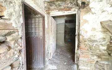 Property slide 4
