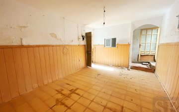 Property slide 4
