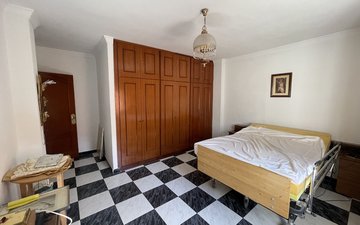 Property slide 14