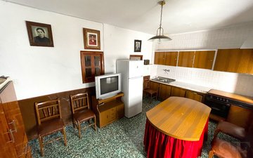 Property slide 5