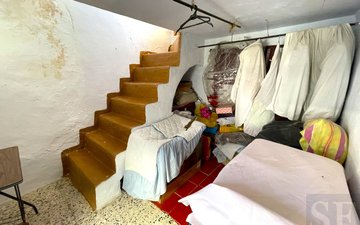 Property slide 14