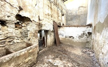 Property slide 7
