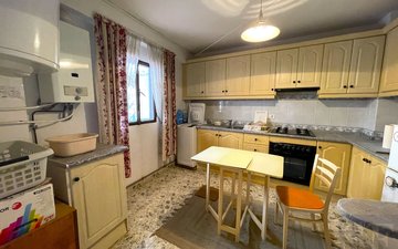 Property slide 17