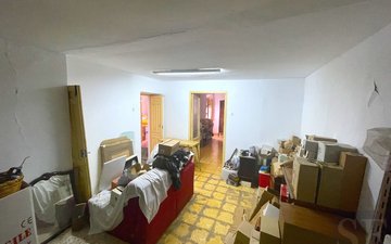 Property slide 11