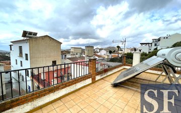 Property slide 14
