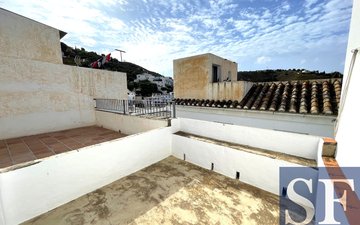 Property slide 17