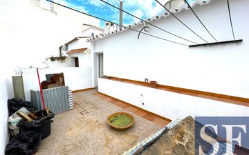 Property slide 19