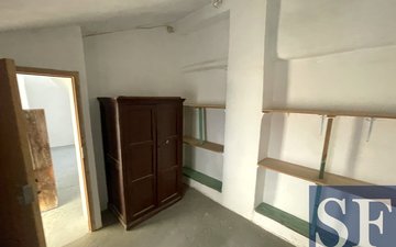 Property slide 14