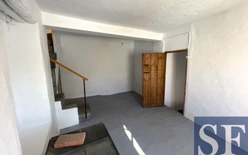 Property slide 16