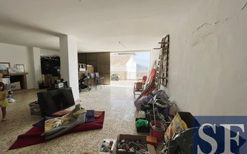 Property slide 14