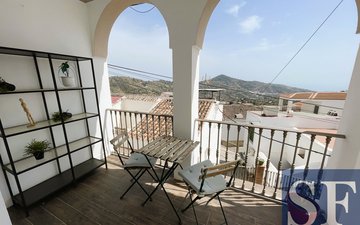Property slide 17