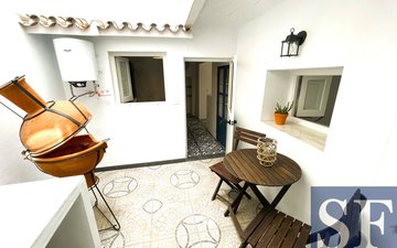 Property slide 14