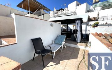 Property slide 14
