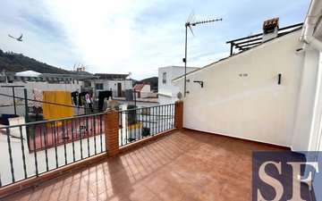 Property slide 16