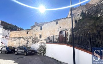 Property slide 18