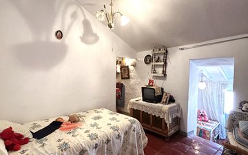 Property slide 10