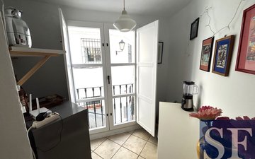 Property slide 14