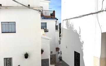 Property slide 20