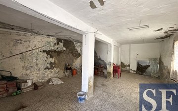 Property slide 14
