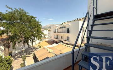 Property slide 14