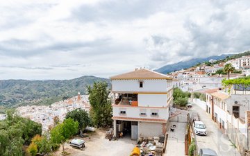 Property slide 18