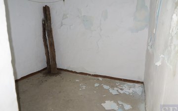 Property slide 7