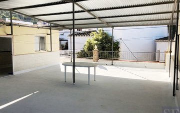Property slide 10