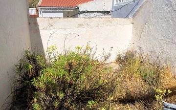 Property slide 8
