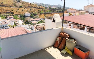 Property slide 10