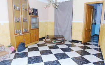 Property slide 10