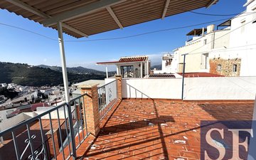 Property slide 16