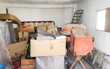Property slide 16