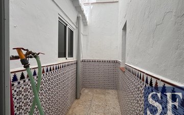 Property slide 20