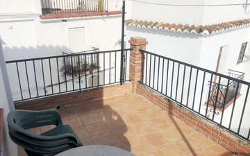 Property slide 16
