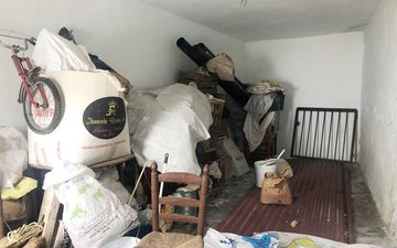 Property slide 18