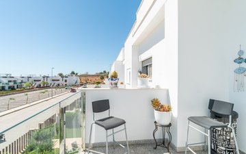 Property slide 32