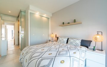 Property slide 22