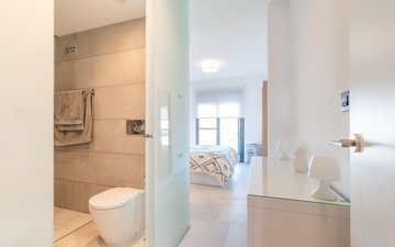 Property slide 18